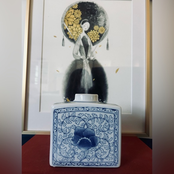 Blue & White Porcelain Trio – Floral & Double Happiness Vase Set ✨ - Picture 2 of 6